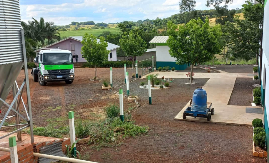 Caminhões pipa evitam acidentes de maior proporção e levam água a comunidades distantes