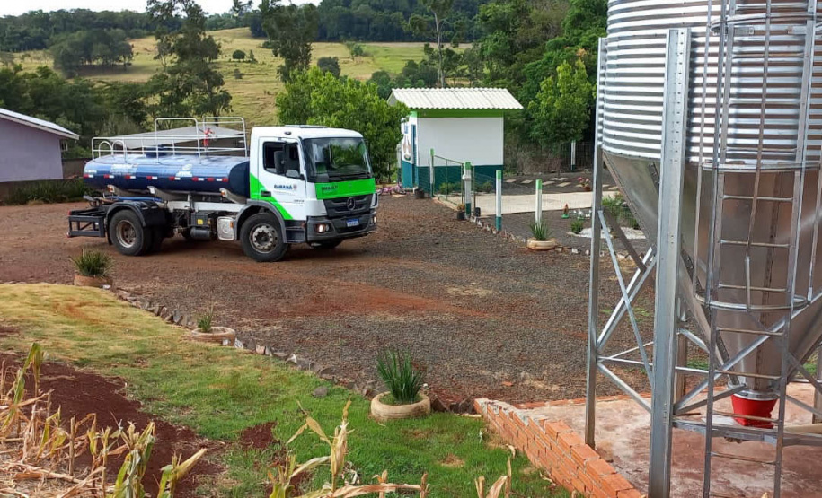 Caminhões pipa evitam acidentes de maior proporção e levam água a comunidades distantes