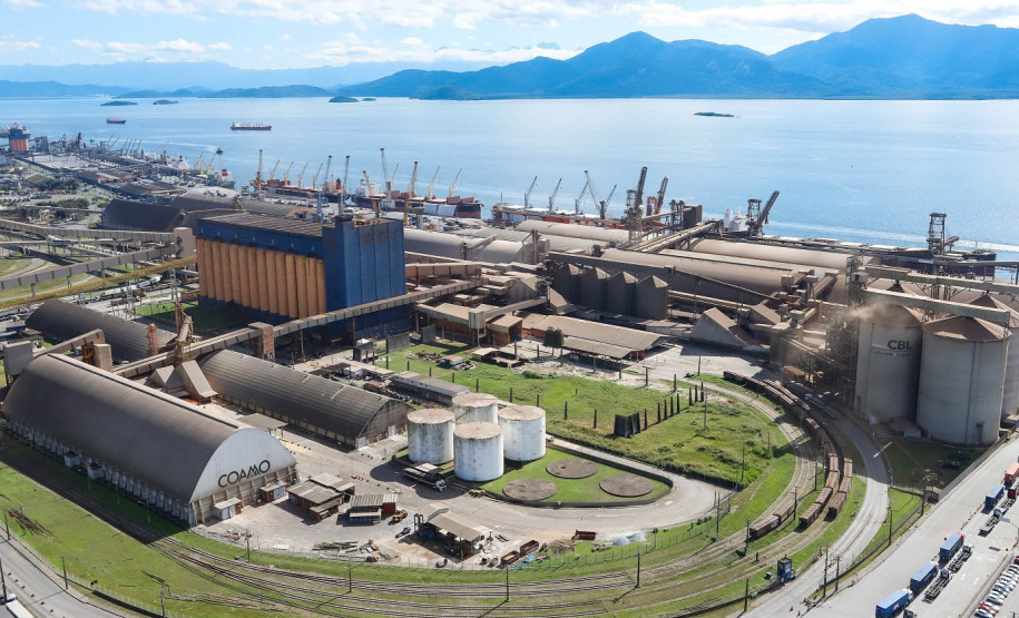 Corredor Leste de Exportação do Porto de Paranaguá registra alta de 56% na produtividade