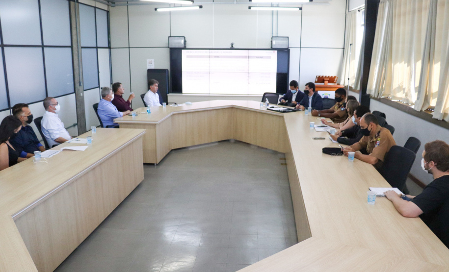 Secretário da Segurança Pública apresenta andamento de obras e aquisições para a região de Cascavel