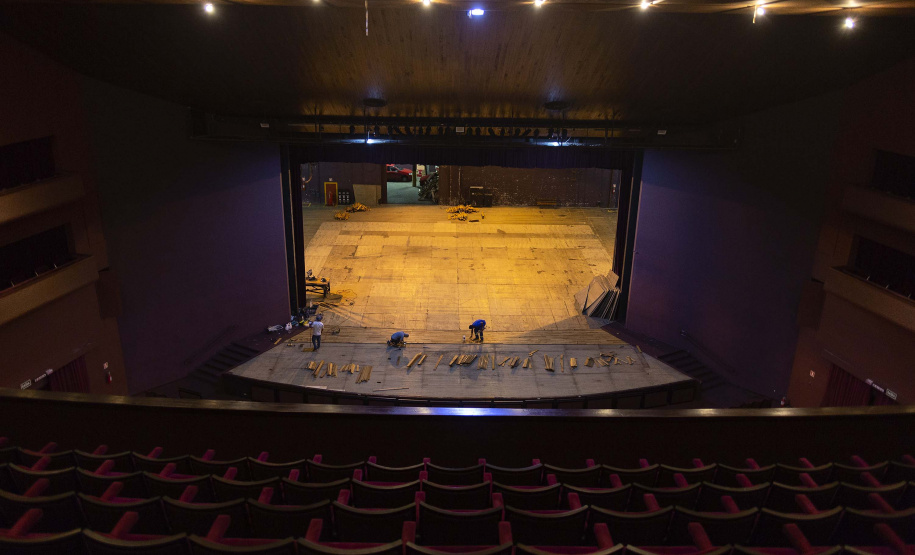 Reforma prepara Teatro Guaíra para espetáculos em 2022