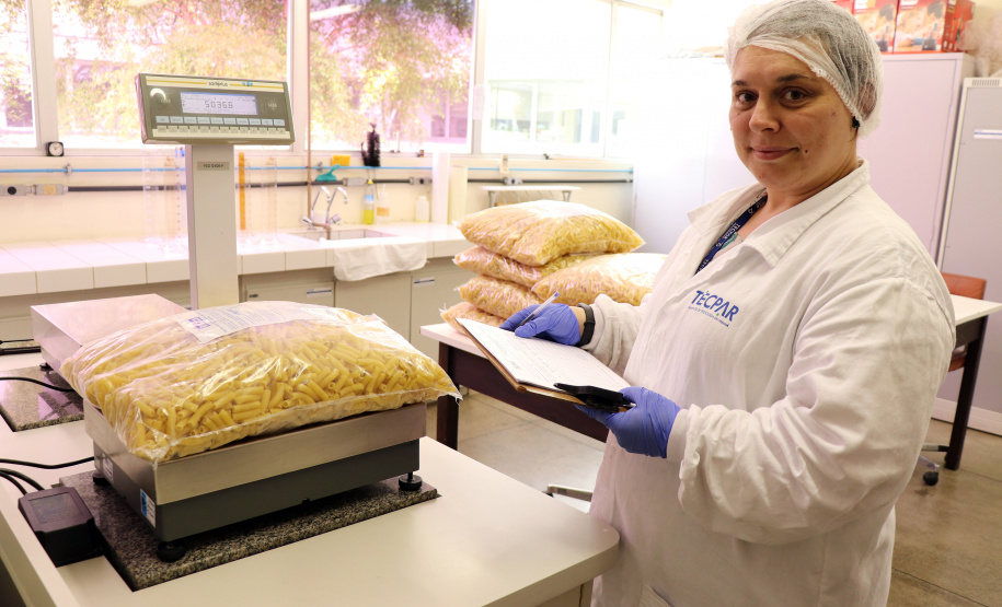 TECPAR E FUNDEPAR ASSEGURAM QUALIDADE DA ALIMENTAÇÃO ESCOLAR PARA 2022