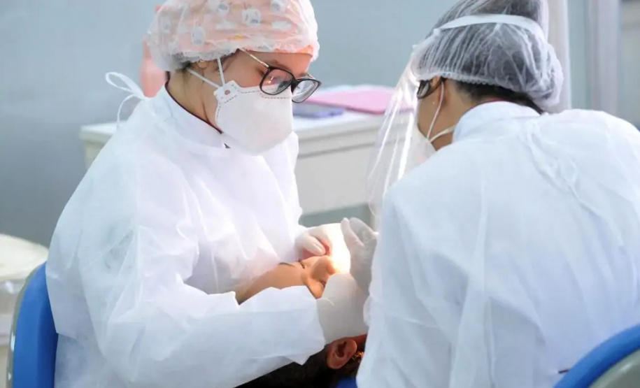 Mais de 300 estudantes retomam atividades práticas na Clínica Odontológica