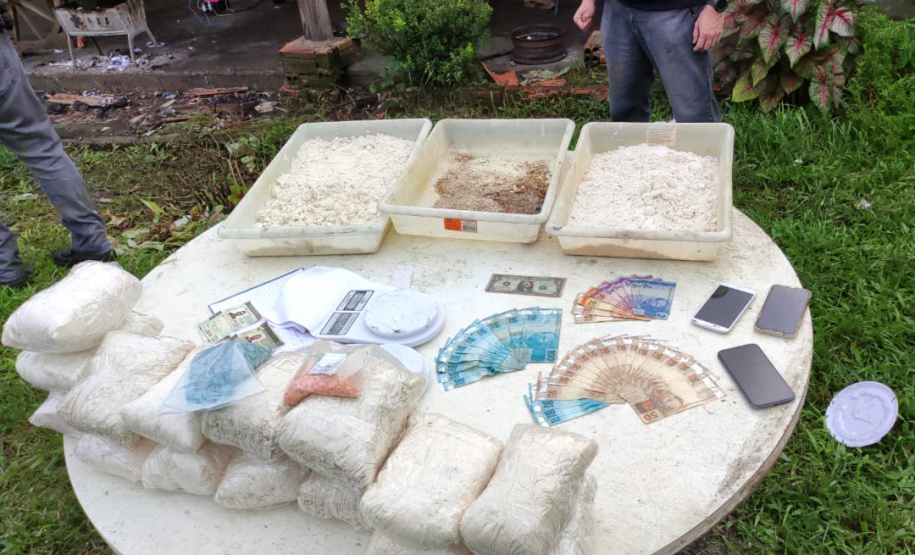 Laboratório de cocaína é descoberto em Guaratuba durante operação integrada entre as Polícias Militares do Paraná e de Santa Catarina