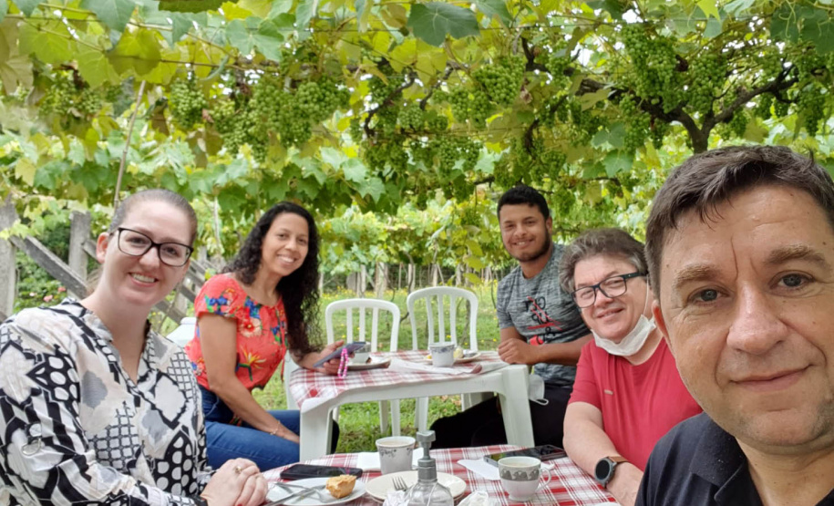 Café da manhã em parreiral e uma noite na carroça? Veja opções de experiências memoráveis na RMC