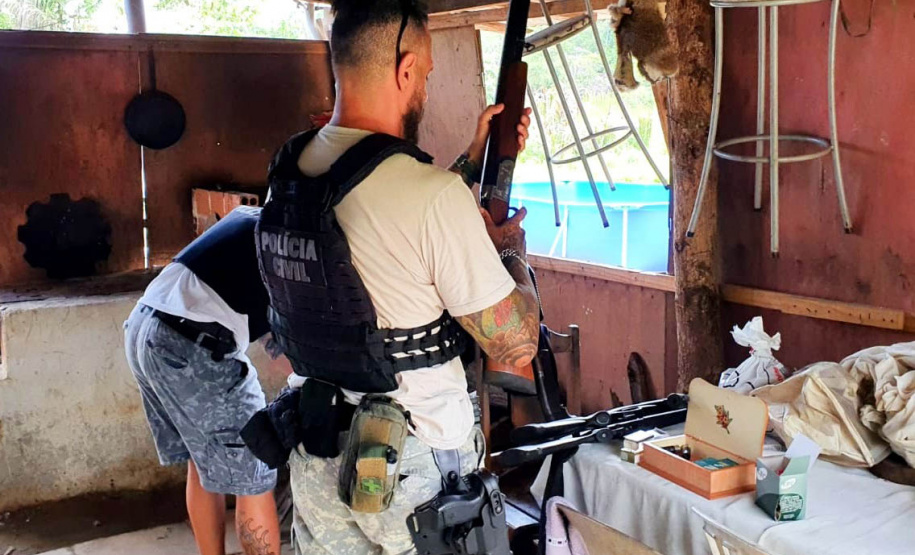 Polícia Civil apreende armas e munições em Guaratuba
