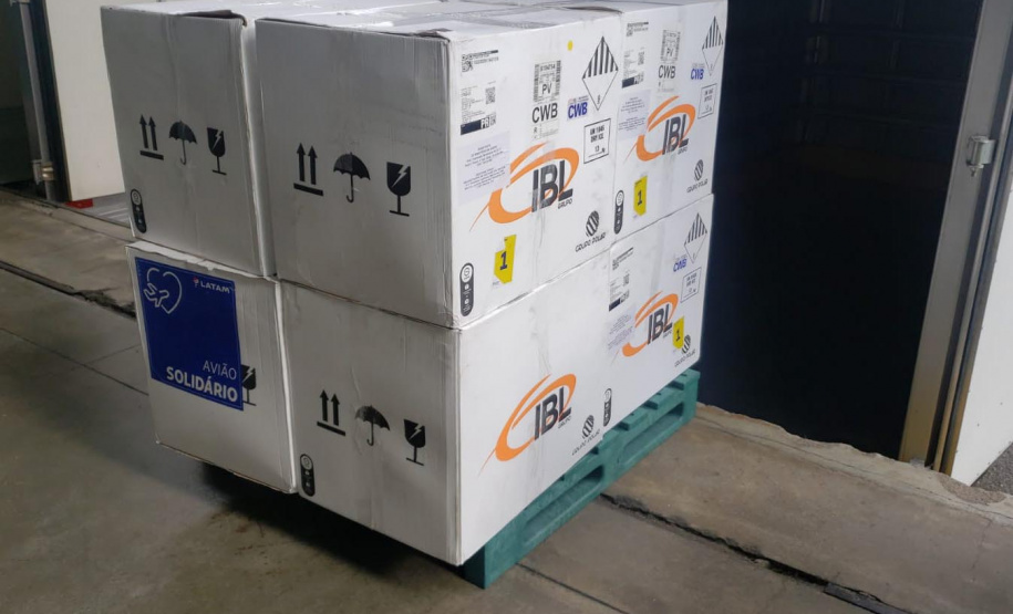 Saúde recebe novo lote de doses pediátricas e inicia distribuição de 110 mil vacinas aos municípios