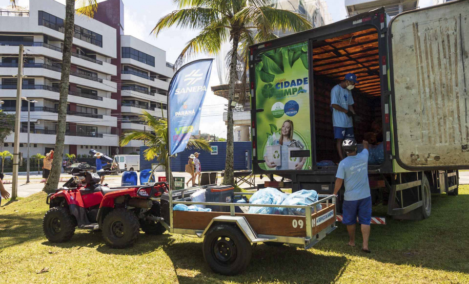 VERÃO PARANÁ Retirada de lixo das praias chega a 500 toneladas