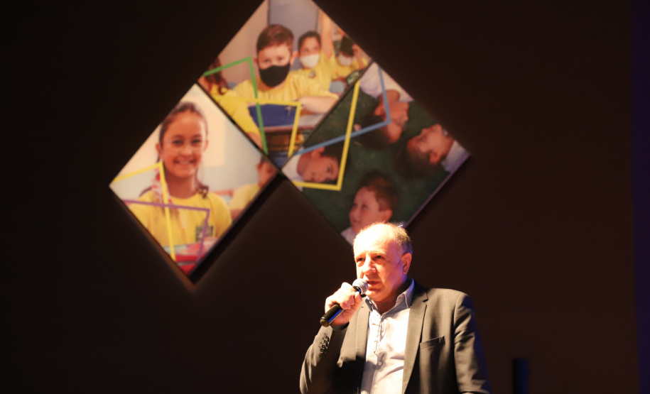 Governo reafirma compromisso com a Educação em evento com gestores de escolas municipais do Estado