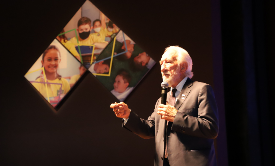 Governo reafirma compromisso com a Educação em evento com gestores de escolas municipais do Estado