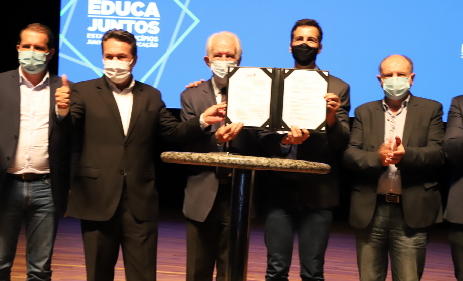Governo reafirma compromisso com a Educação em evento com gestores de escolas municipais do Estado