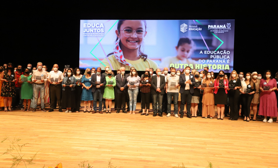 Governo reafirma compromisso com a Educação em evento com gestores de escolas municipais do Estado