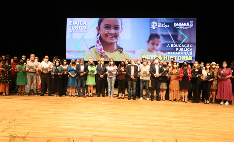 Governo reafirma compromisso com a Educação em evento com gestores de escolas municipais do Estado