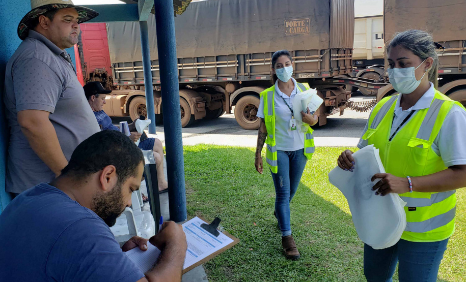 monitoramento de fumaça preta e orientação sobre destinação de resíduos executado no Pátio de Triagem de Paranaguá.