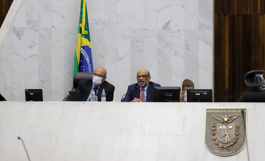 O secretário da Fazenda, Renê Garcia Junior, faz prestação das contas do Estado nesta terça-feira, em audiência pública na Assembleia Legislativa.