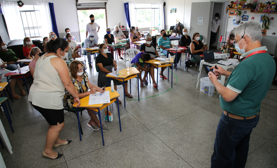 Secretaria de Justiça, Família e Trabalho e Celepar formam a primeira turma de 2022 do “Curso Básico de Smartphone” para pessoas idosas