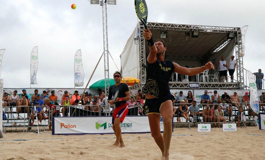Caiobá recebe mundial de beach tennis com mais de 600 atletas