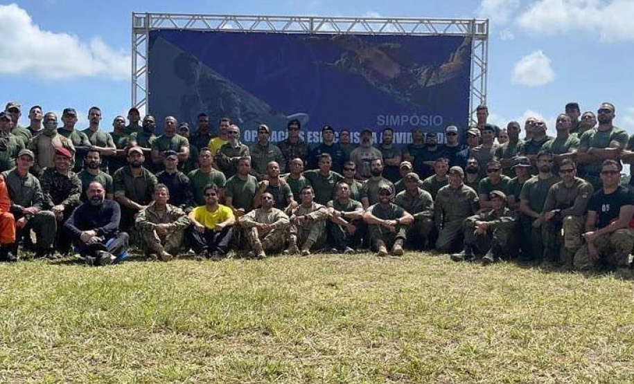Polícia Militar do Paraná envia profissionais à Bahia para o I Simpósio de Operações Especiais e Atividade de Salto Livre Operacional