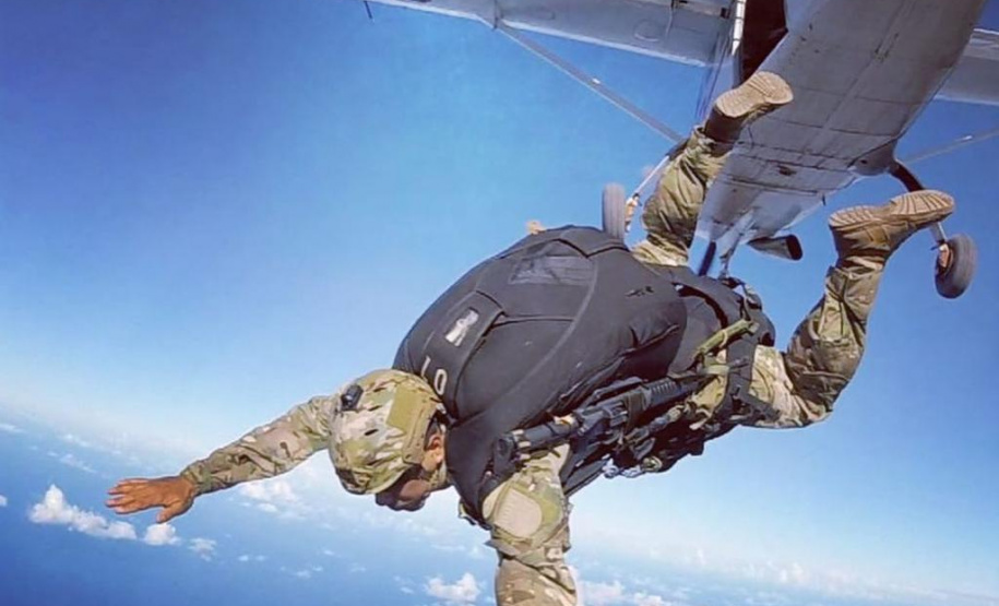 Polícia Militar do Paraná envia profissionais à Bahia para o I Simpósio de Operações Especiais e Atividade de Salto Livre Operacional