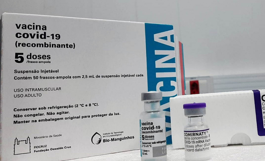 Mais 450 mil vacinas chegam ao Paraná e outras 354 mil ainda são aguardadas