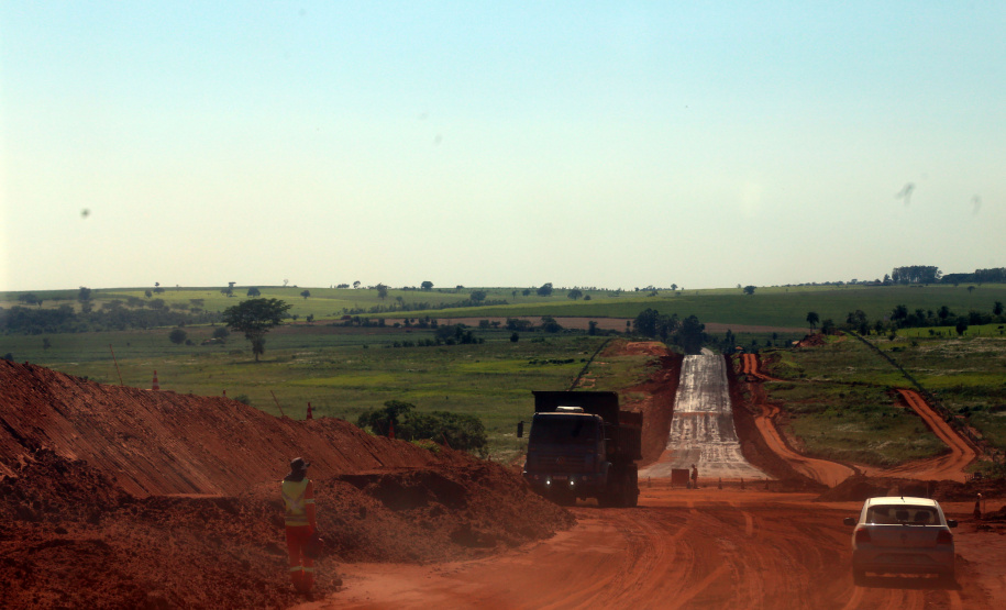 Após mais de seis décadas de espera, Estrada da Boiadeira deixa de ser lenda no Noroeste do Paraná