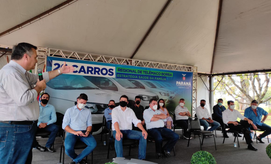 A Secretaria de Estado da Saúde formalizou a entrega de 26 automóveis nesta quarta-feira (2) aos sete municípios que integram a 21ª Regional de Saúde de Telêmaco Borba para o fortalecimento da Estratégia de Saúde da Família (ESF).