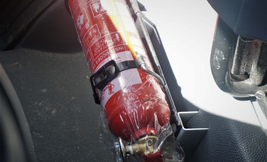 Detran-PR orienta caminhoneiros sobre manutenção veicular