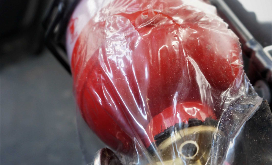 Detran-PR orienta caminhoneiros sobre manutenção veicular