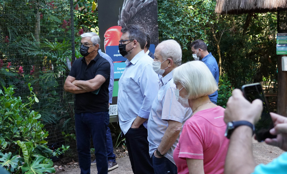 Diretores do BRDE, prefeito de Foz e parceiros visitam Parque das Aves e discutem fomento ao turismo