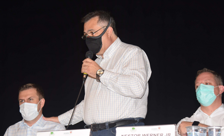 A importância da vacinação contra a Covid-19 e da participação efetiva dos municípios nessa campanha foi ressaltada pelo secretário estadual da Saúde, Beto Preto, na primeira reunião do ano da Comissão Intergestores Bipartite do Paraná (CIB/PR), realizada nesta quarta-feira (16).