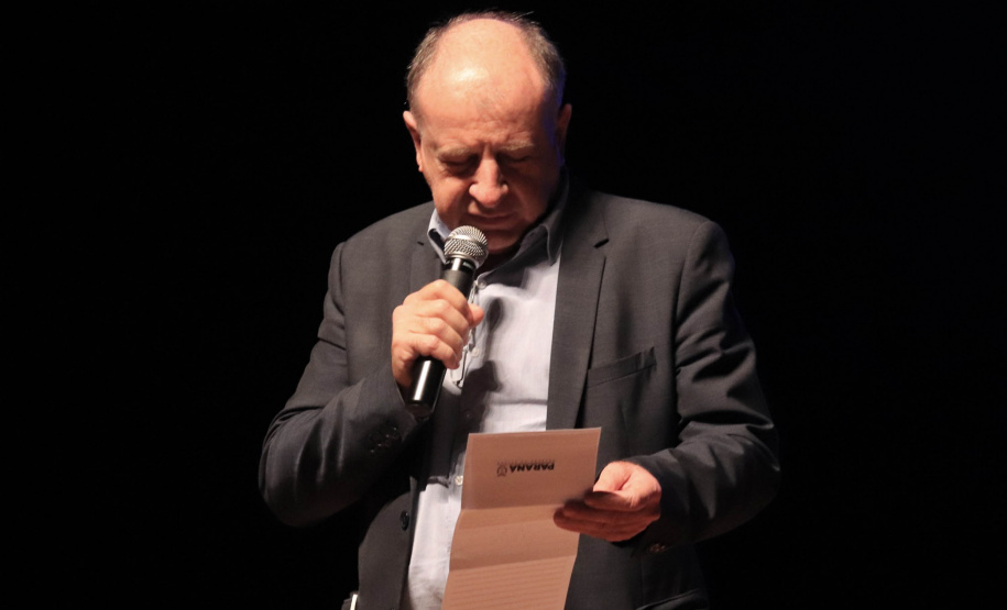 Governo reafirma compromisso com a Educação em encontro com gestores de escolas municipais do Estado - Curitiba, 15/02/2022