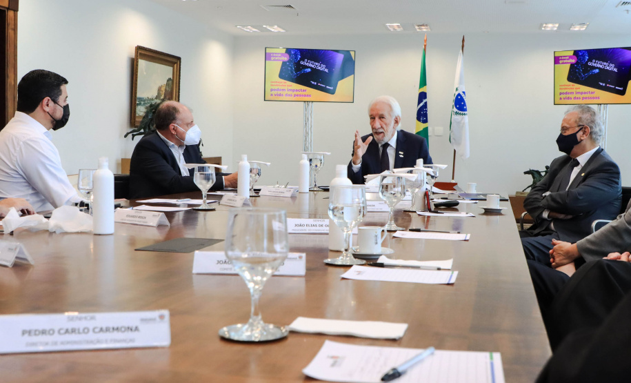 Governador em exercício, Darci Piana, recebe diretoria da Celepar - Governo  Digital - Curitiba, 23/02/2022