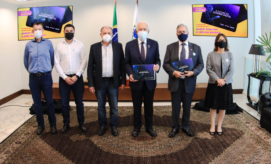 Governador em exercício, Darci Piana, recebe diretoria da Celepar - Governo  Digital - Curitiba, 23/02/2022