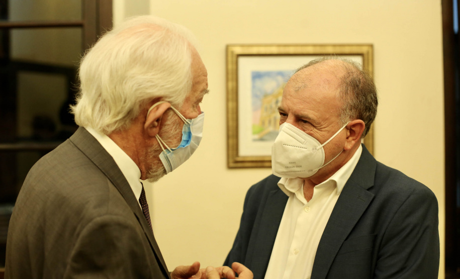 Darci Piana é homenageado com a Ordem Nacional do Mérito Comercial