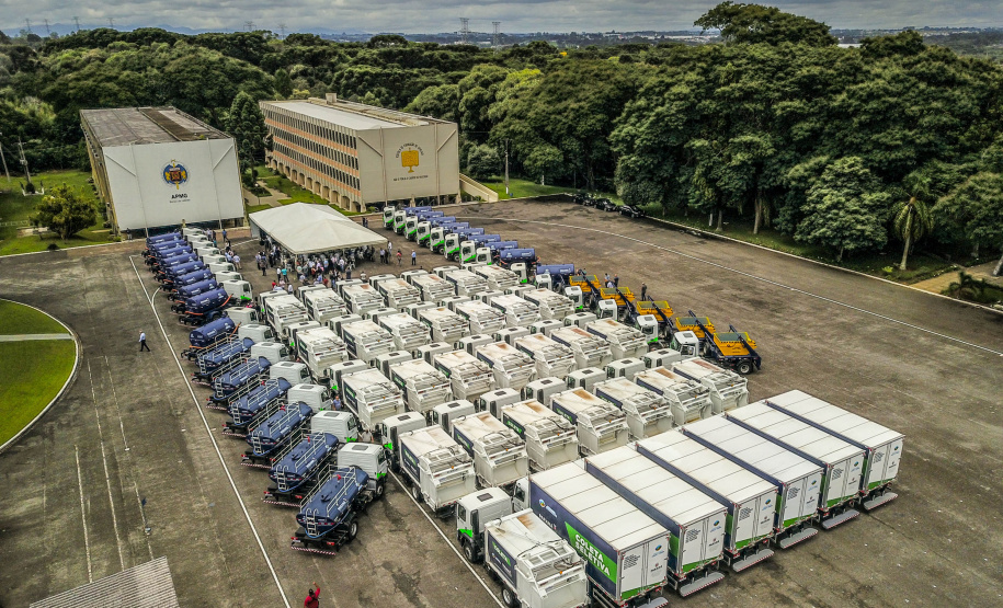 Governador Carlos Massa Ratinho Junior entrega mais 63 veículos da Patrulha Ambiental - Curitiba, 09/02/2022