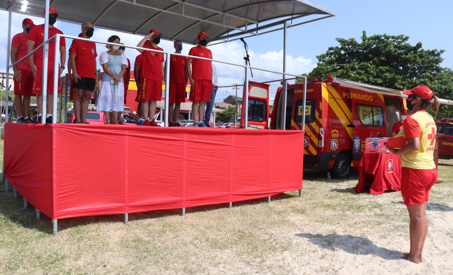 Corpo de Bombeiros forma 30 novos guarda-vidas no Litoral