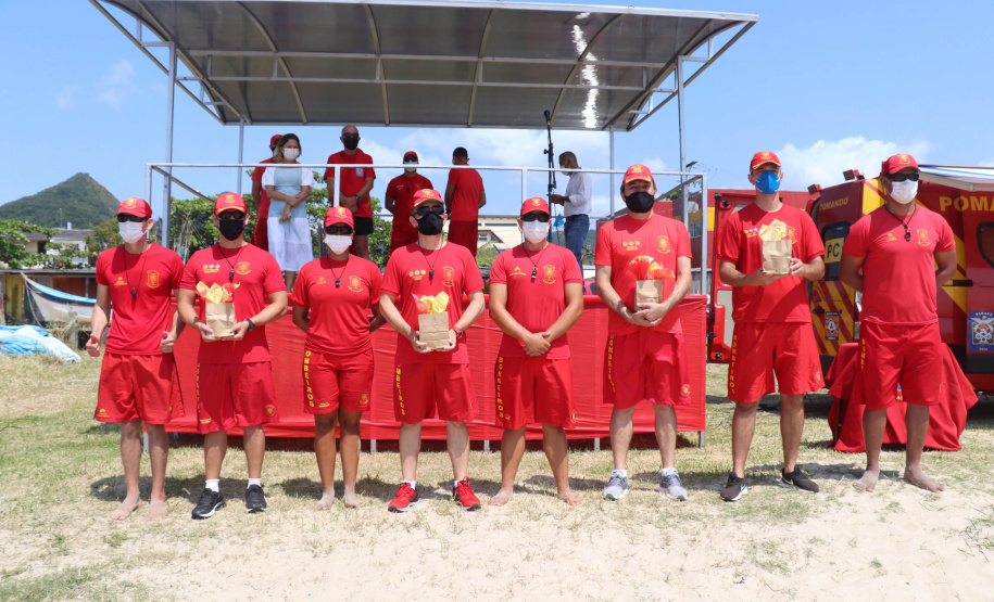 Corpo de Bombeiros forma 30 novos guarda-vidas no Litoral