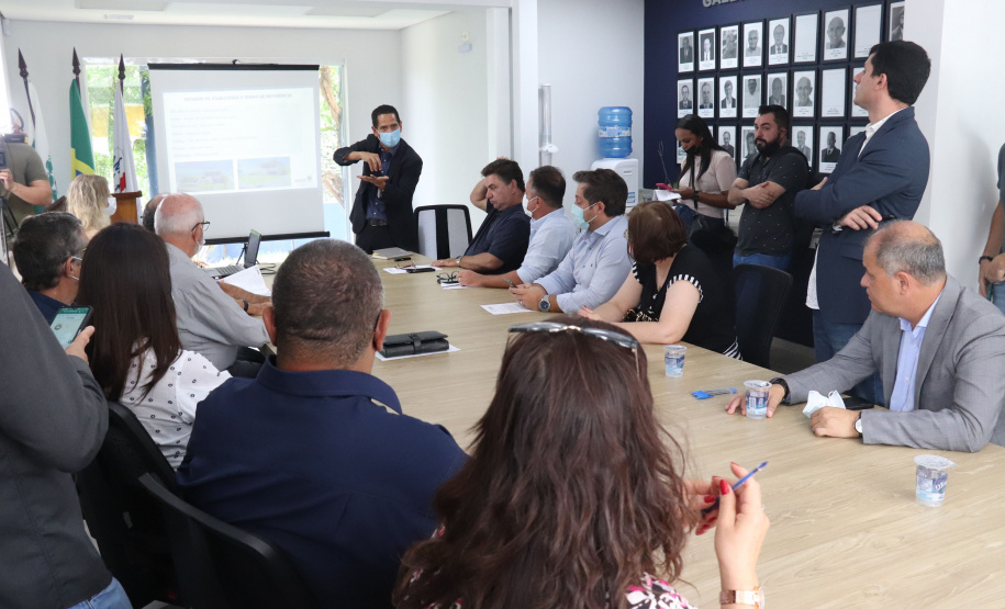 Tratativas sobre projetos e melhorias para Segurança Pública são tema de reunião com Sesp e prefeitos, em Londrina -  24/02/2022