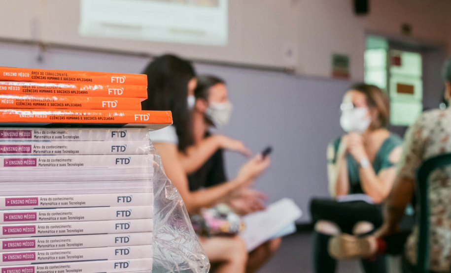 Colégios estaduais fazem preparativos finais para começar o ano letivo