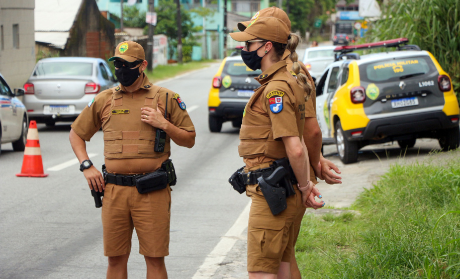 Operação Barreira realiza bloqueios policiais no litoral parananse