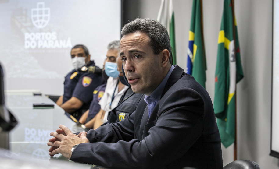 Integração a favor da segurança é debate em visita de alunos do Curso Superior da PMPR ao Porto de Paranaguá