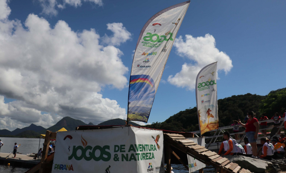 Esportes náuticos movimentam o fim de semana na baía de Guaratuba com o Festival das Águas
