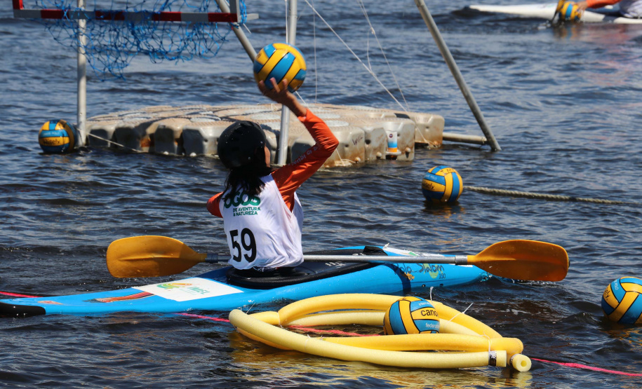 Esportes náuticos movimentam o fim de semana na baía de Guaratuba com o Festival das Águas