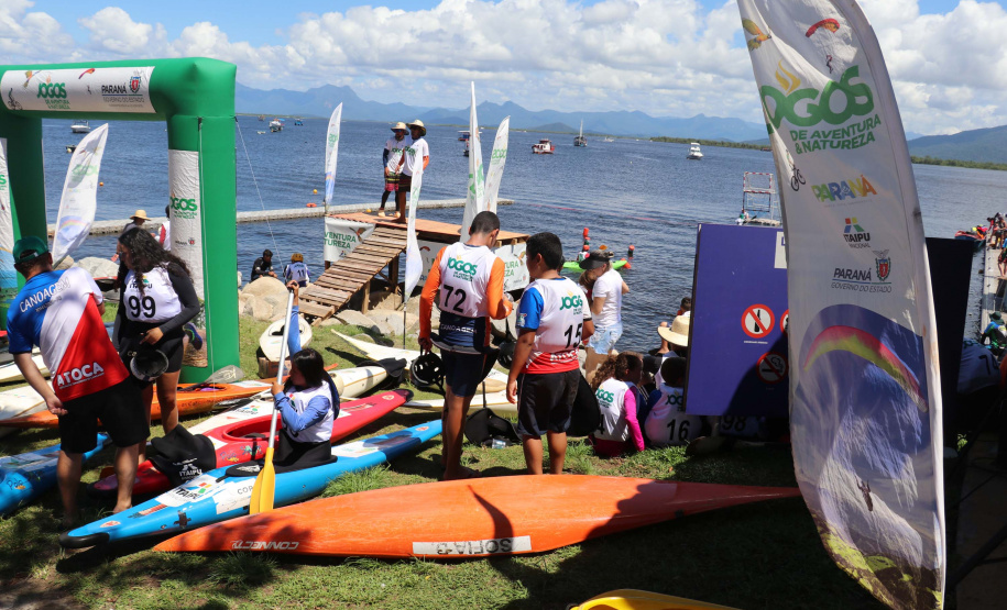 Esportes náuticos movimentam o fim de semana na baía de Guaratuba com o Festival das Águas