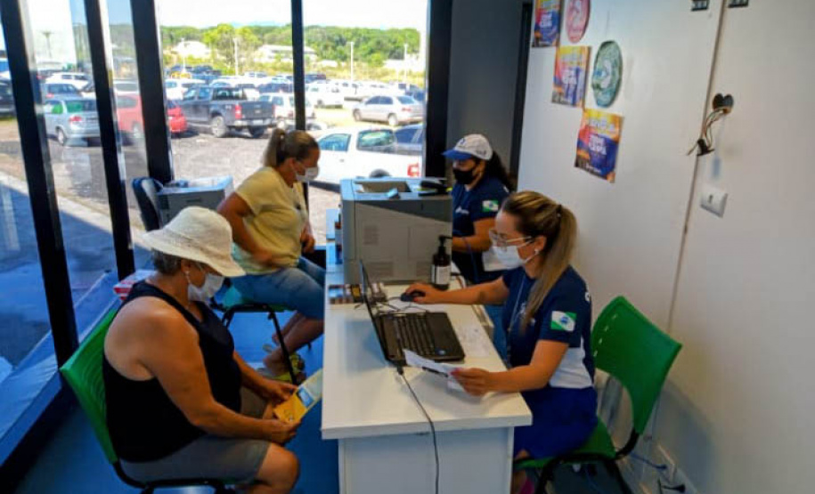 Detran-PR atende 227% mais veranistas em 2022 no Verão Paraná em relação ao ano anterior
