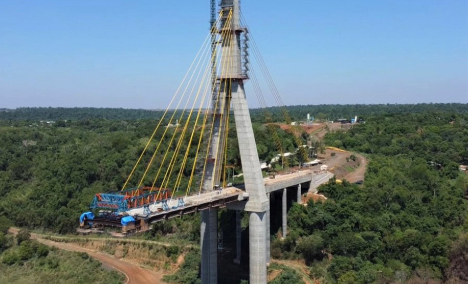 Ponte Brasil - Paraguai 78%