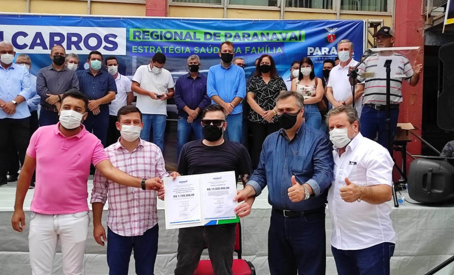Saúde entrega 51 e veículos e libera quase R$ 14 milhões de investimentos na região de Paranavaí