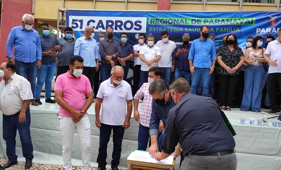 Saúde entrega 51 e veículos e libera quase R$ 14 milhões de investimentos na região de Paranavaí
