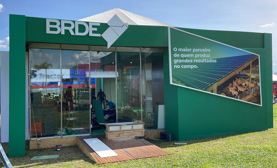 BRDE assina contratos de aproximadamente R$ 200 milhões no Show Rural