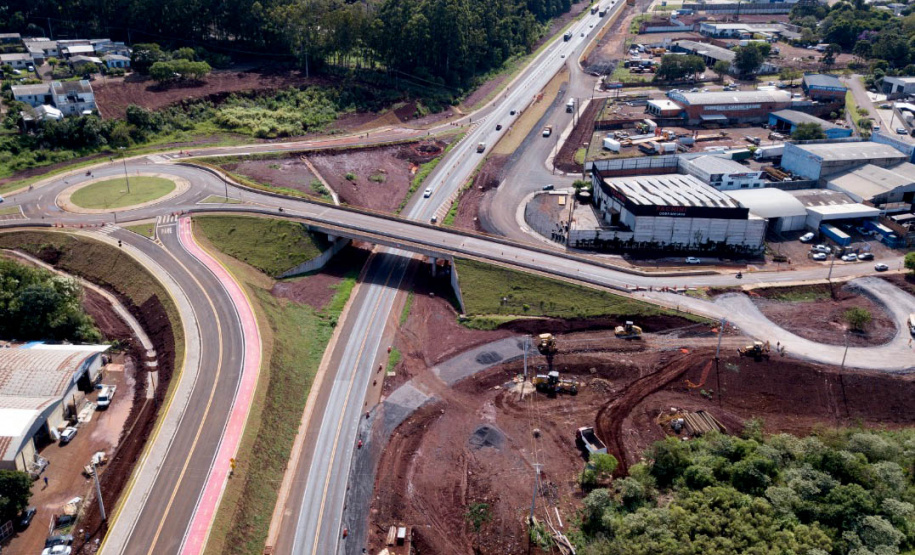 DER/PR libera duas novas alças de viaduto em Cascave